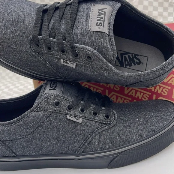 Vans Men’s Sneakers Canvas Upper Atwood
(Varsity Textile) Black/Pewt
VN0A45J9VEJ - Picture 14 of 16